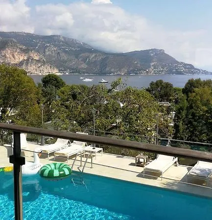 Bellevue Villa *
